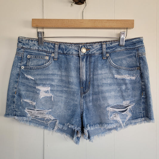Light Wash Distressed Denim Shorts - Ameridan Eagle (Size 10)