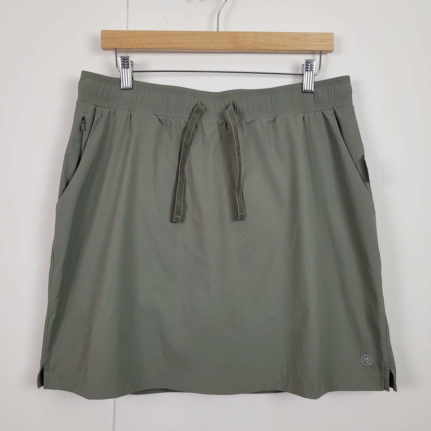 Olive Active Skort - Cloudveil (Large)
