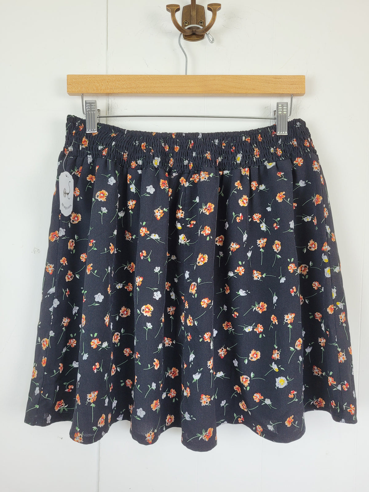 SHEIN Size M(8/10) Black Floral Elastic Waist Mini Skirt
