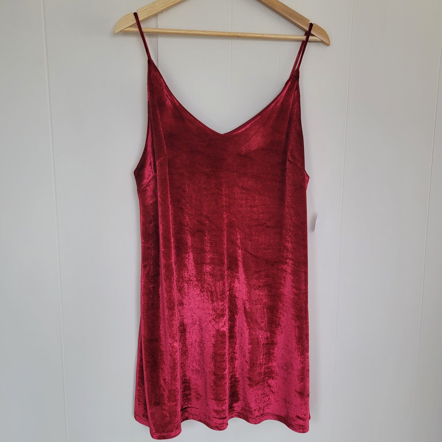 Red Velvet Slip Dress –  Kalani Hilliker for Alyce Paris (Size XL)