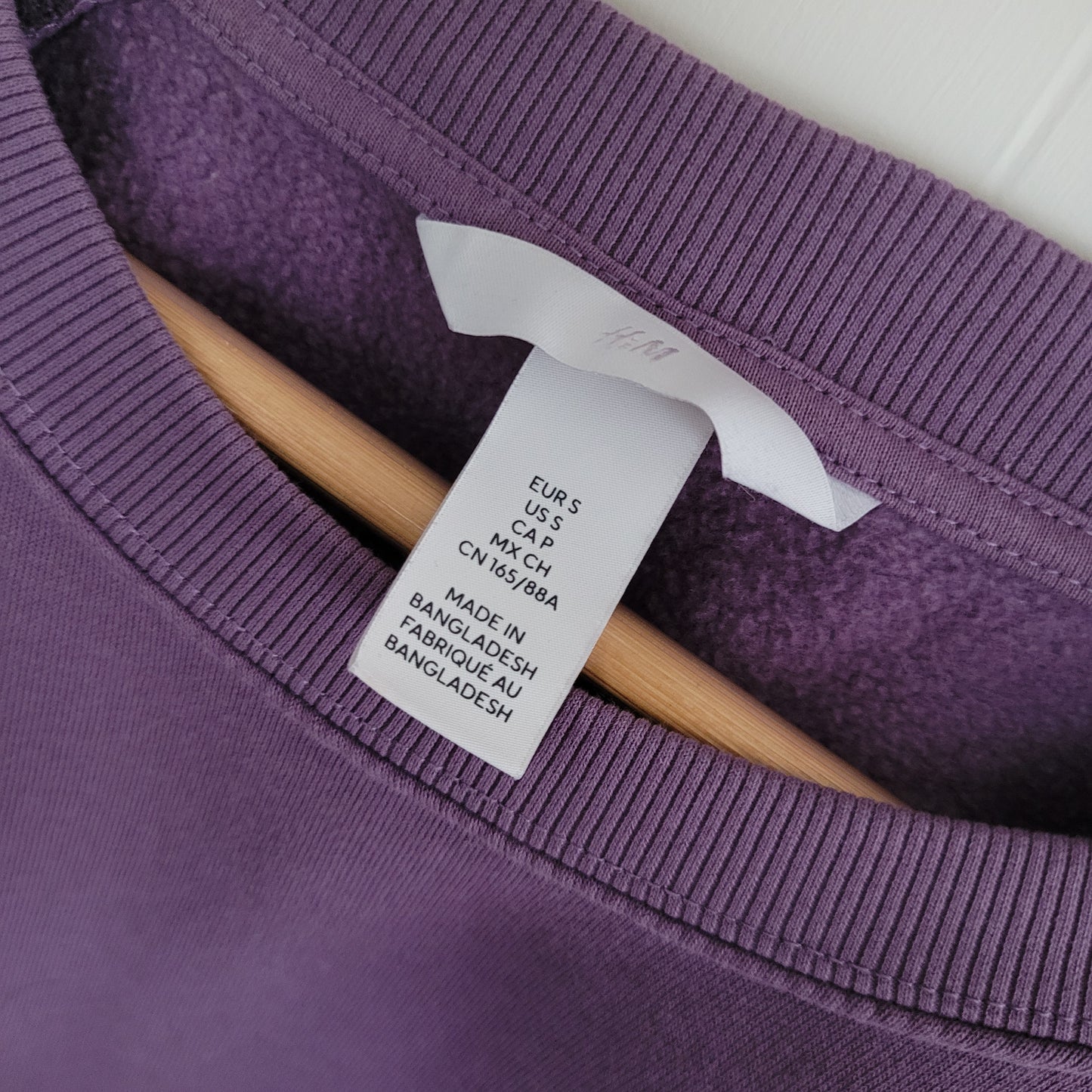 Purple Crewneck Sweatshirt - Cozy Fleece Pullover - H&M (Size S)