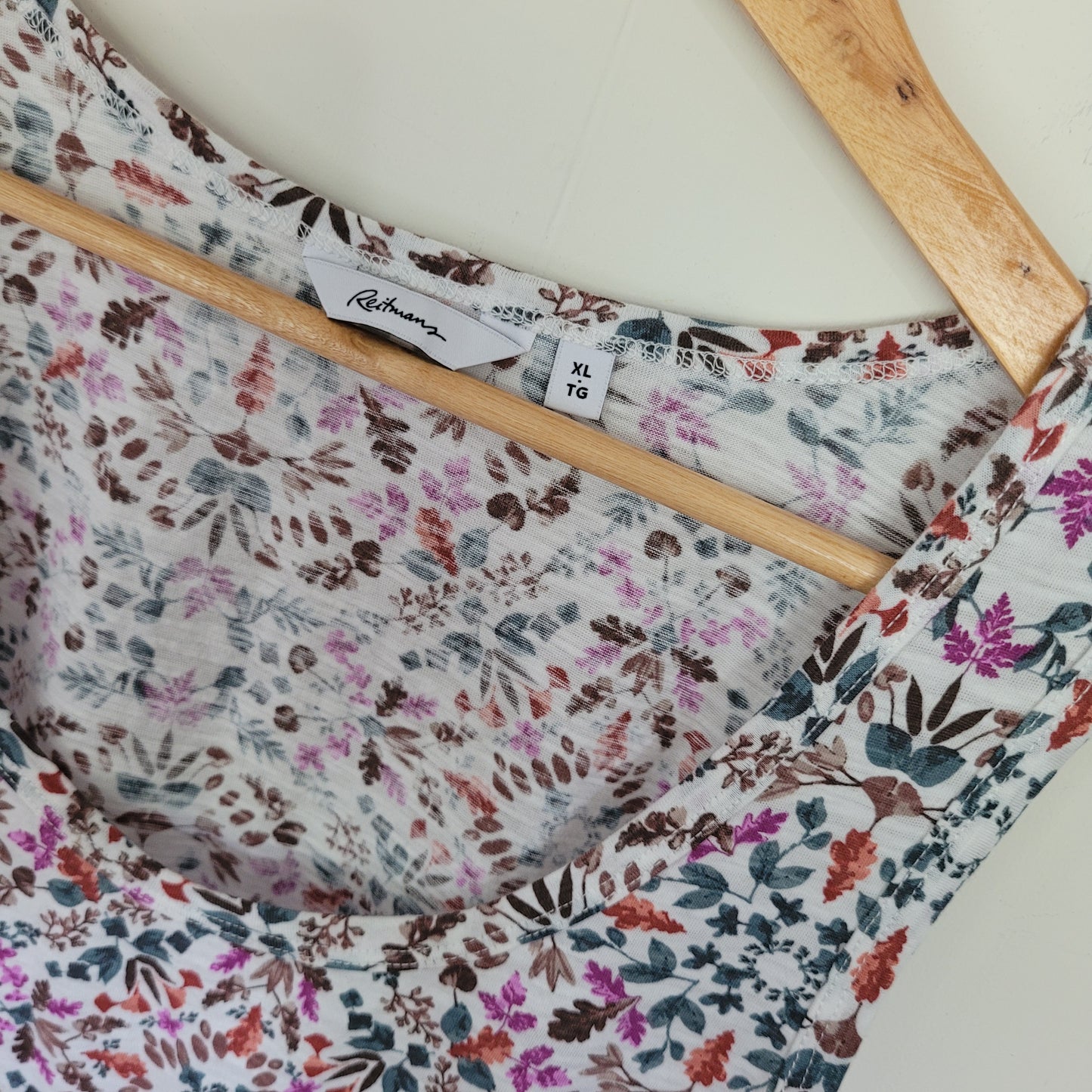 Floral Sleeveless Tank - Reitmans (Size XL)