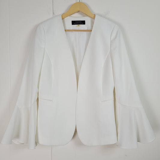 White Bell Sleeve Open Front Blazer - Tahari Arthur S. Levine (Size 6)