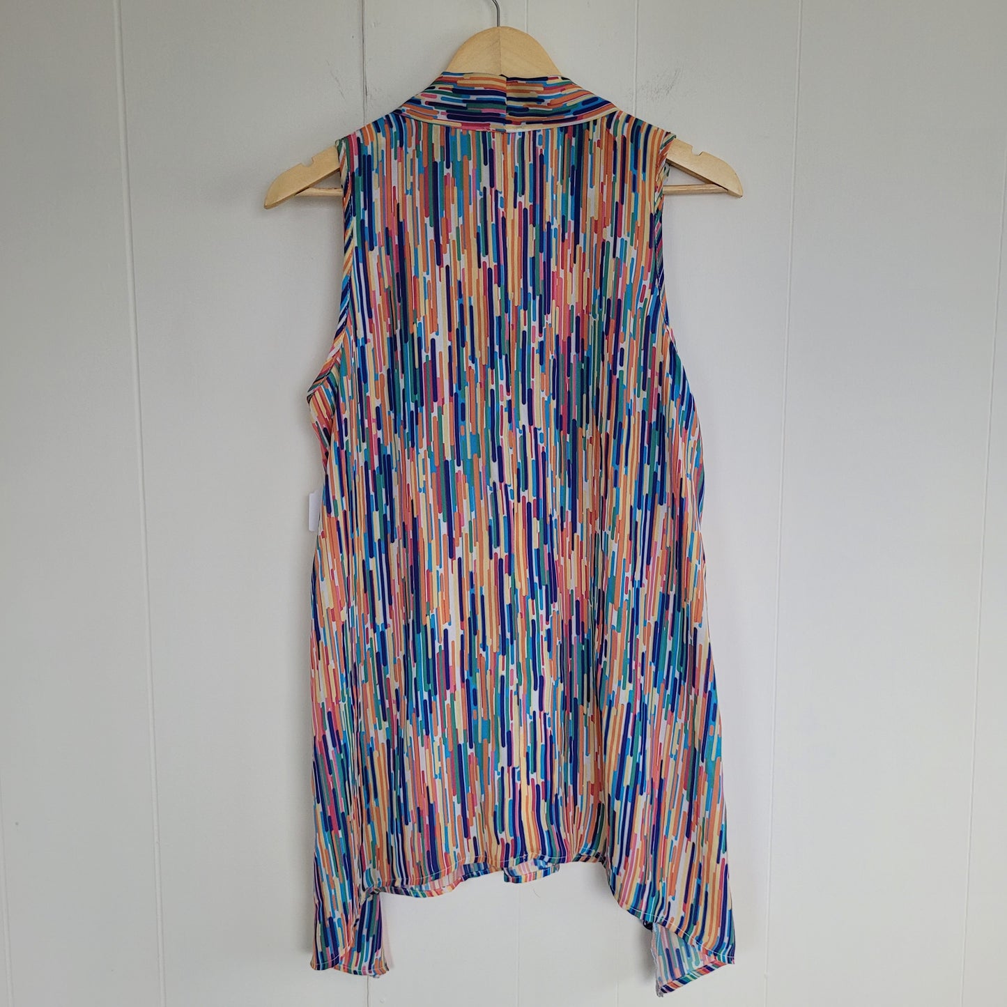 Multicolor Abstract Print Sleeveless Blouse - Spense (L)