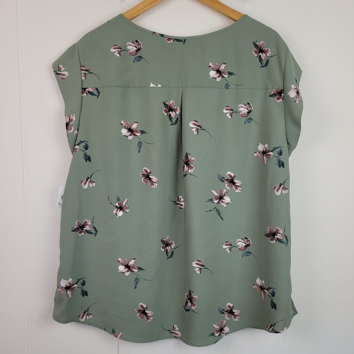 Sage Green Floral Sleeveless Blouse - Dalia (XXL)
