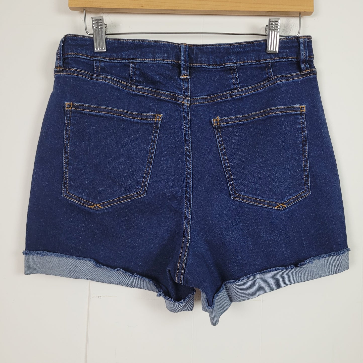 Dark Wash Cuffed Denim Shorts - Reitmans (Size 8)