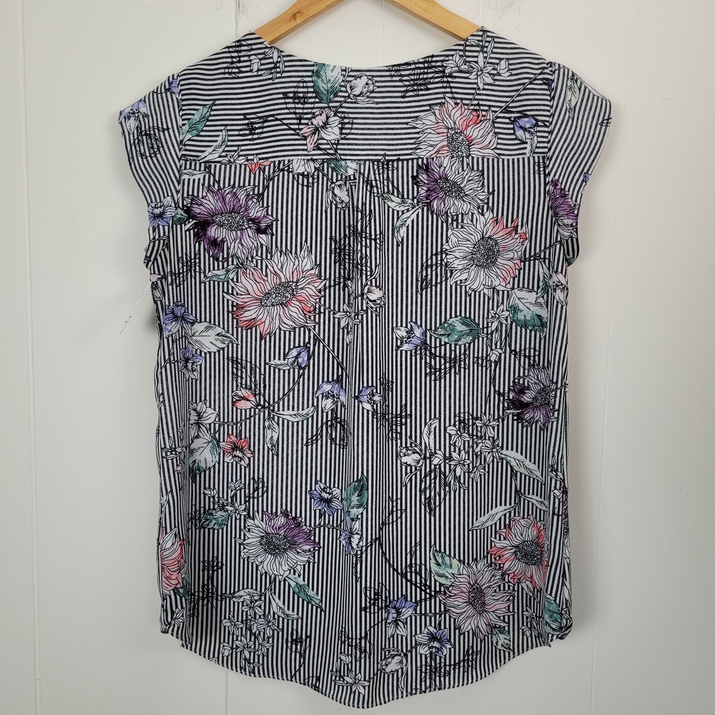 Black & White Floral Stripe Blouse - Reitmans (Medium Petite)