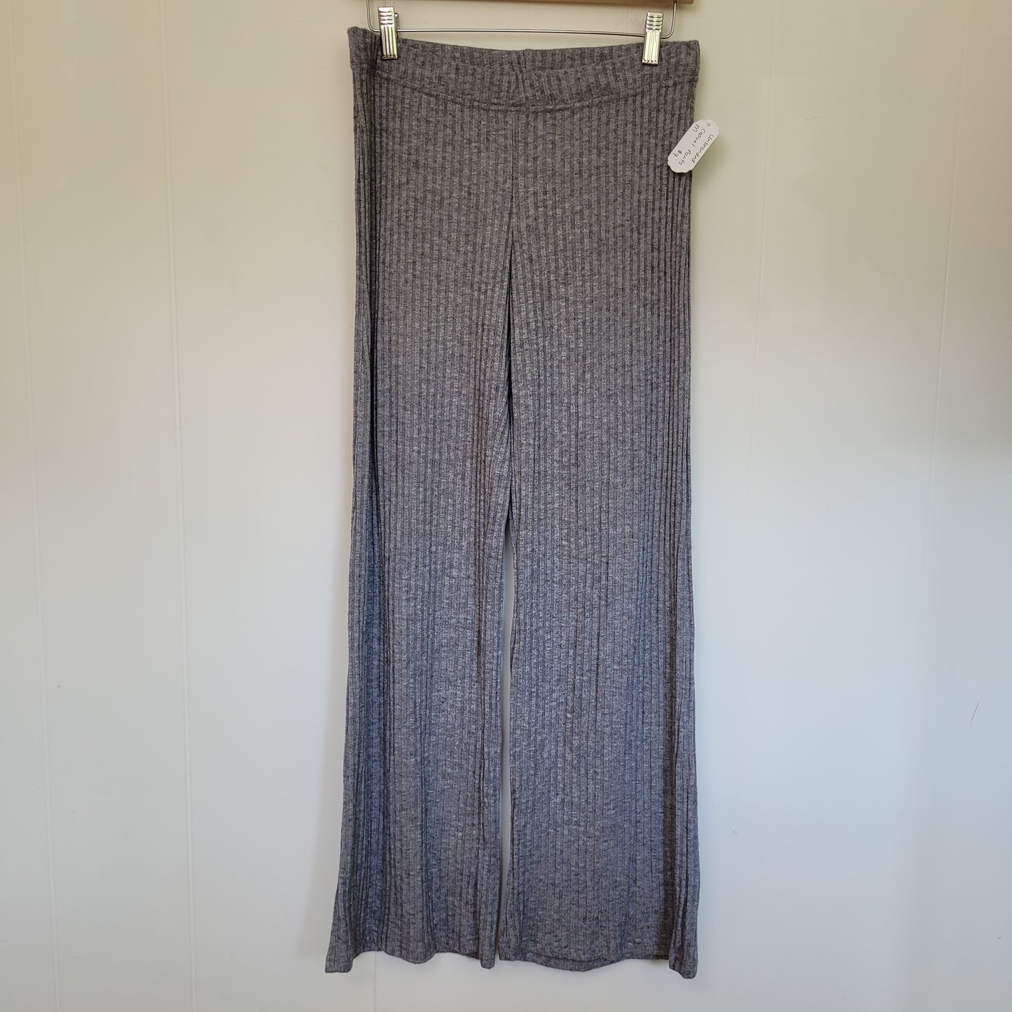 Grey Ribbed Knit Flare Pants - Women's (Size M)