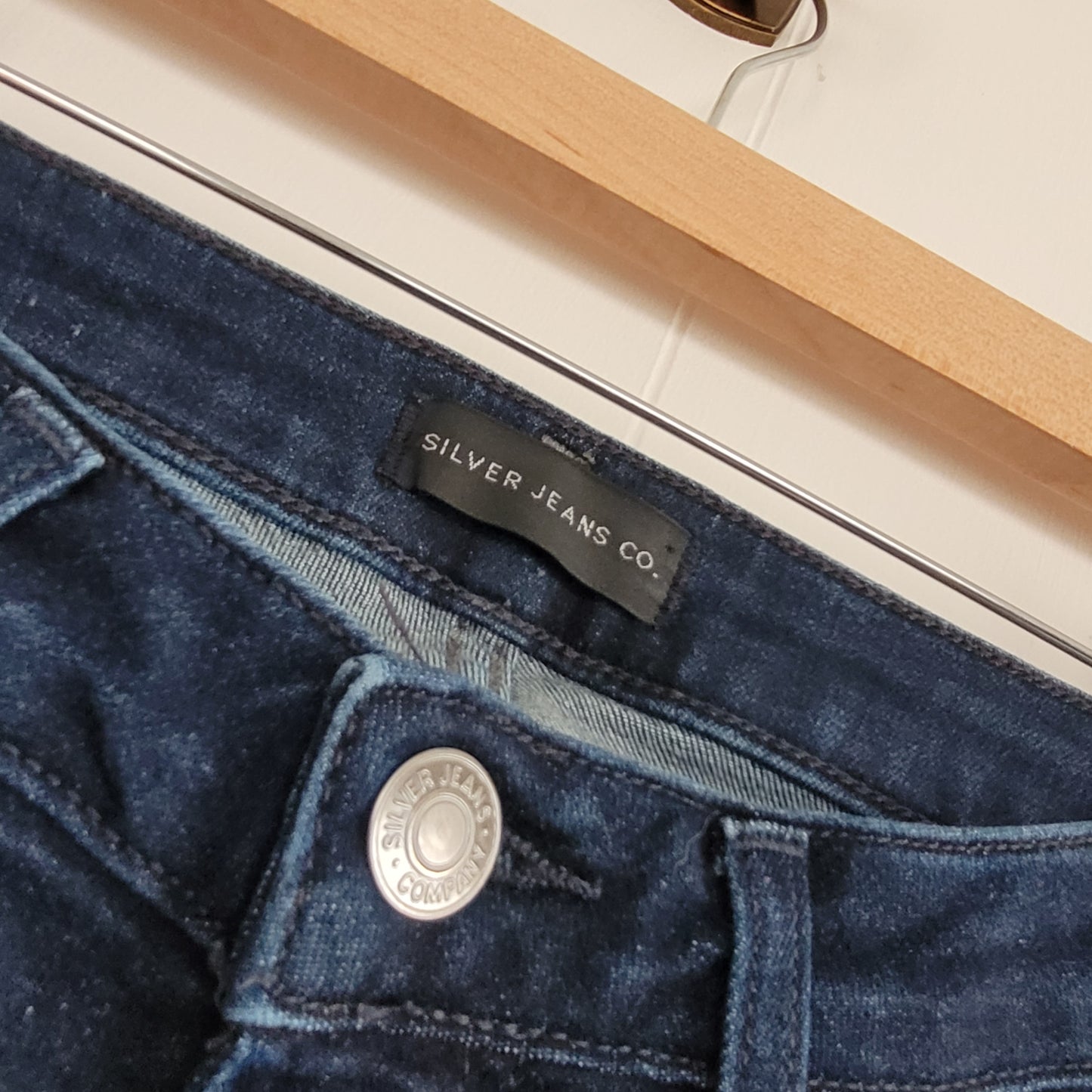 Dark Wash Skinny Jeans - Silver Jeans Co (Size 4)
