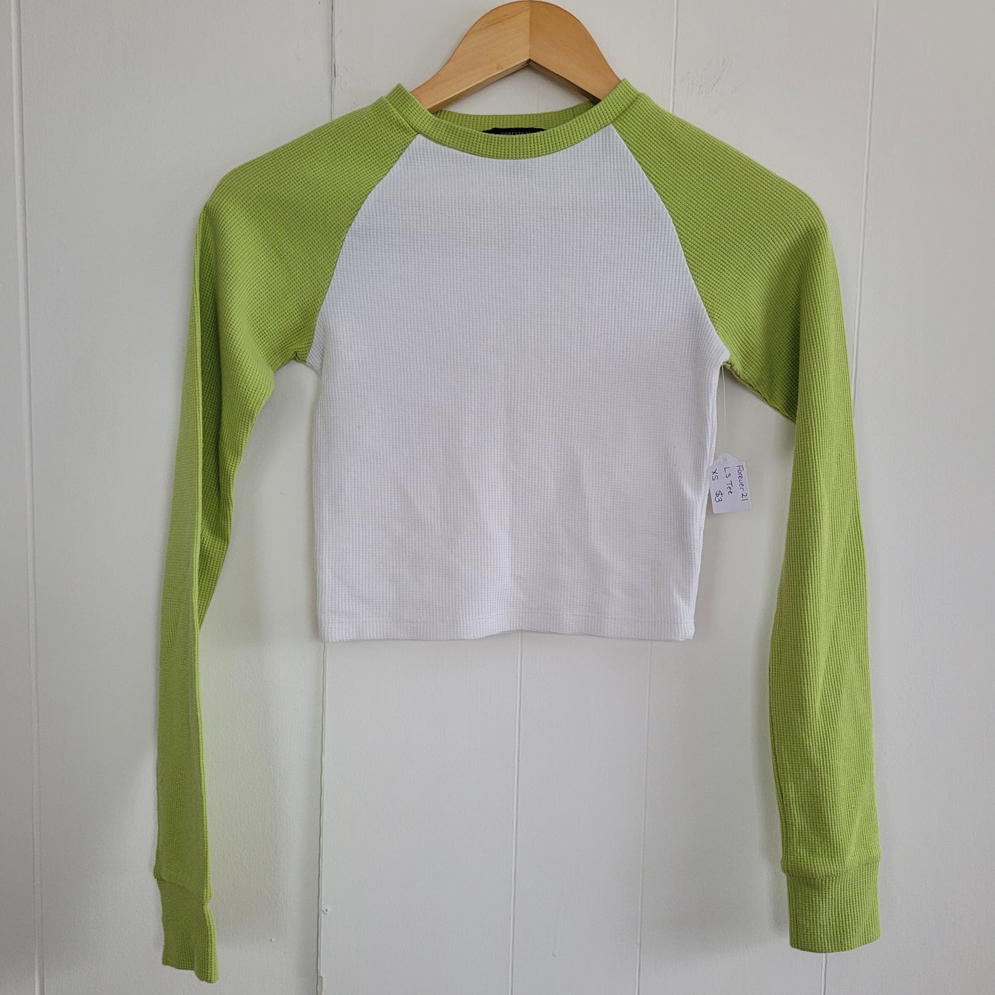 Green & White Waffle Knit Crop Top – Forever 21 (XS)