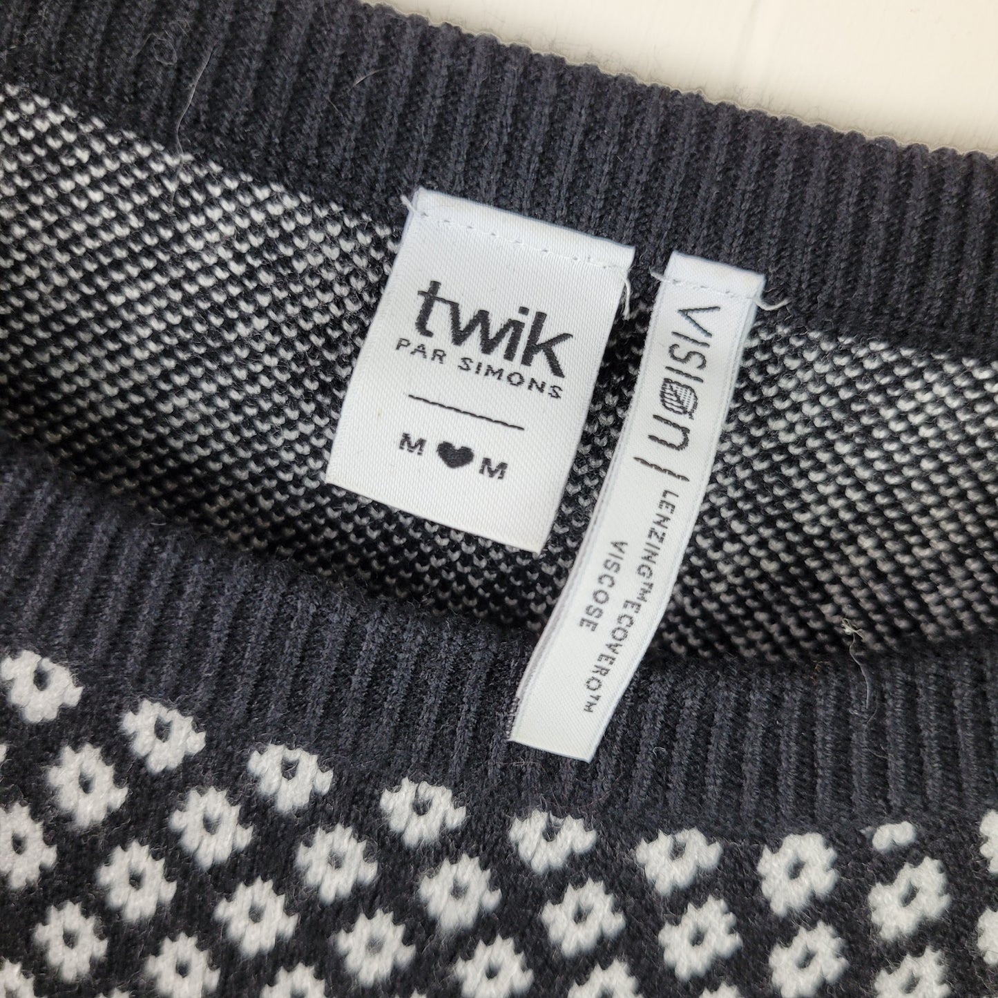 Black & White Patterned Knit Sweater - Twik by Simons (Size M)