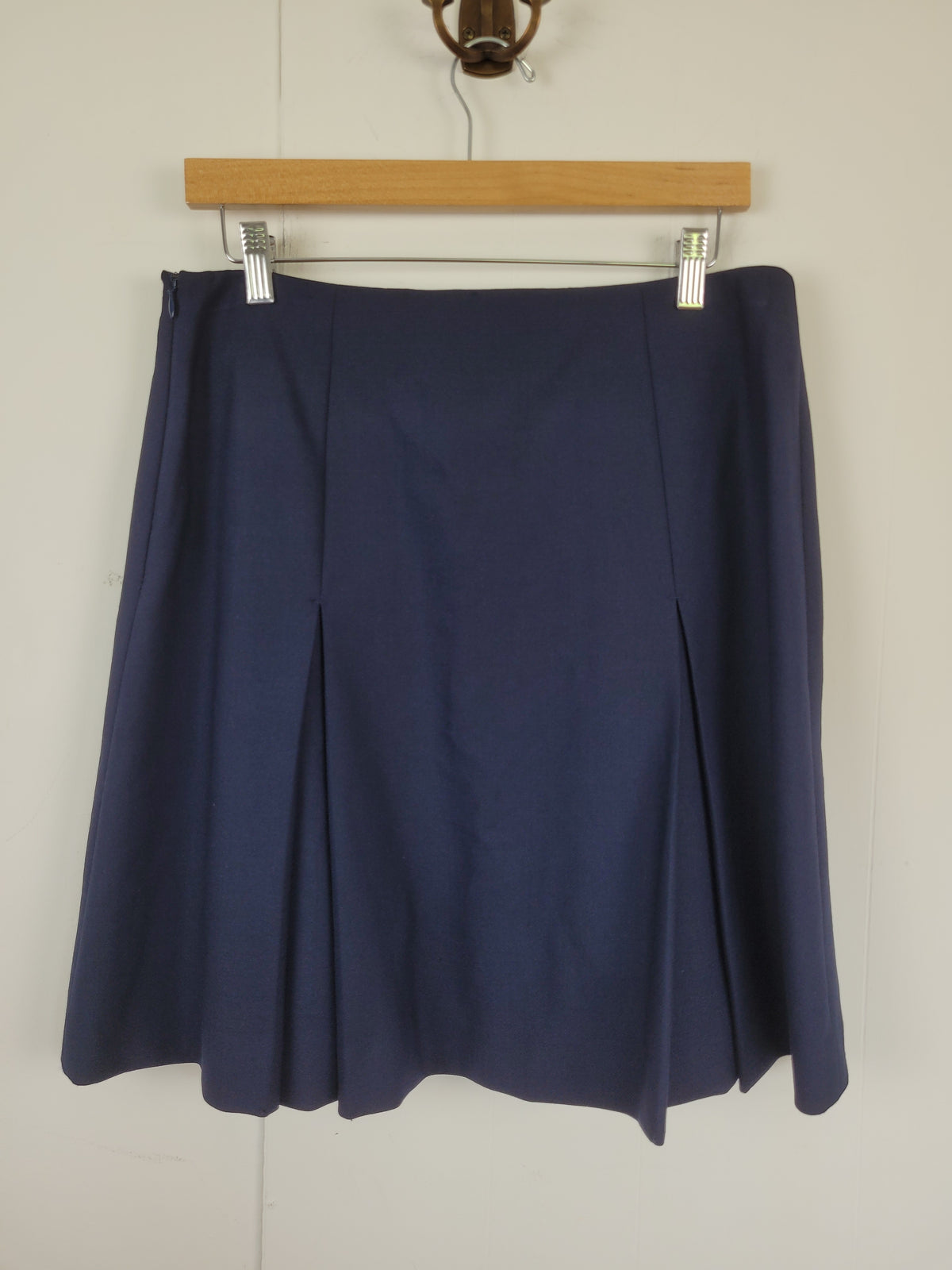 Brooks Brothers Size 8 Navy Pleated A-Line Skirt