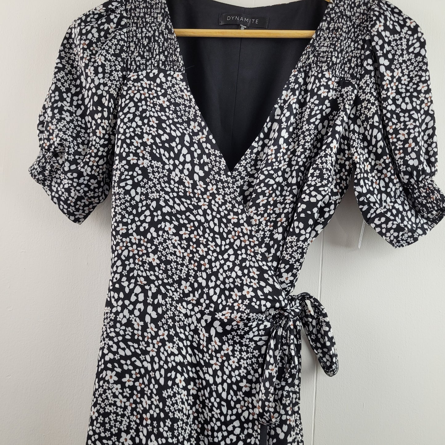 Black & White Floral Midi Wrap Dress - Dynamite (XXS)