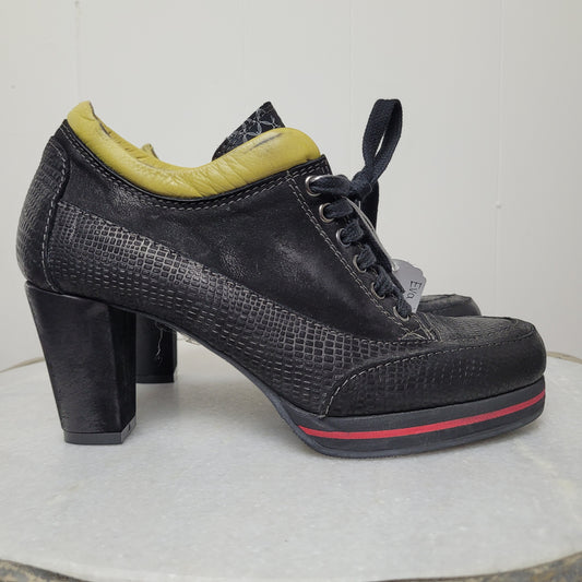 Black Leather Lace-Up Heels - Eva & Claudi (EU 36)