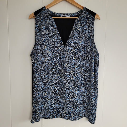 Blue Floral V Neck Sleeveless Blouse - Penningtons (Size 1X)