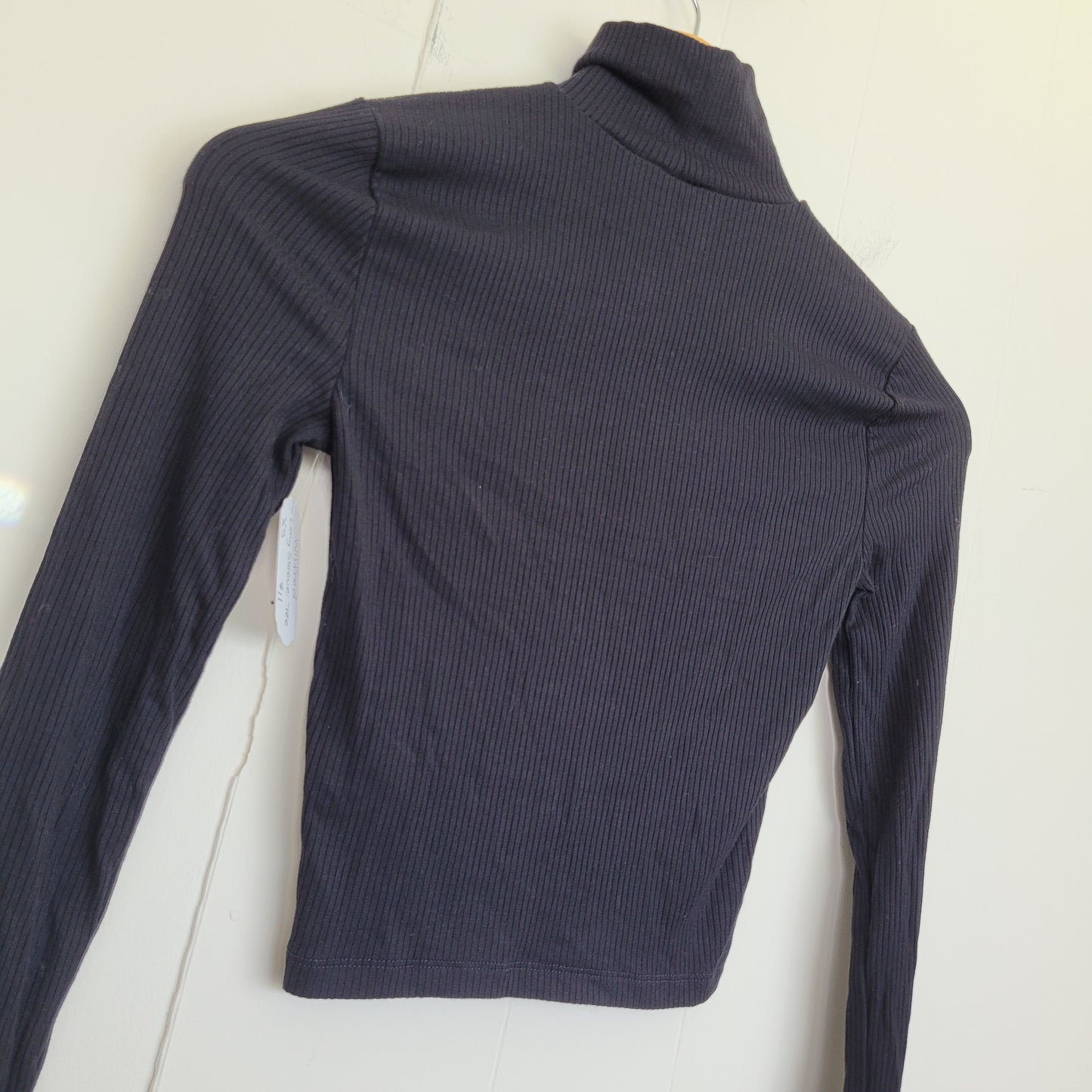 Black Ribbed Turtleneck Crop Top - Wilfred (XS)