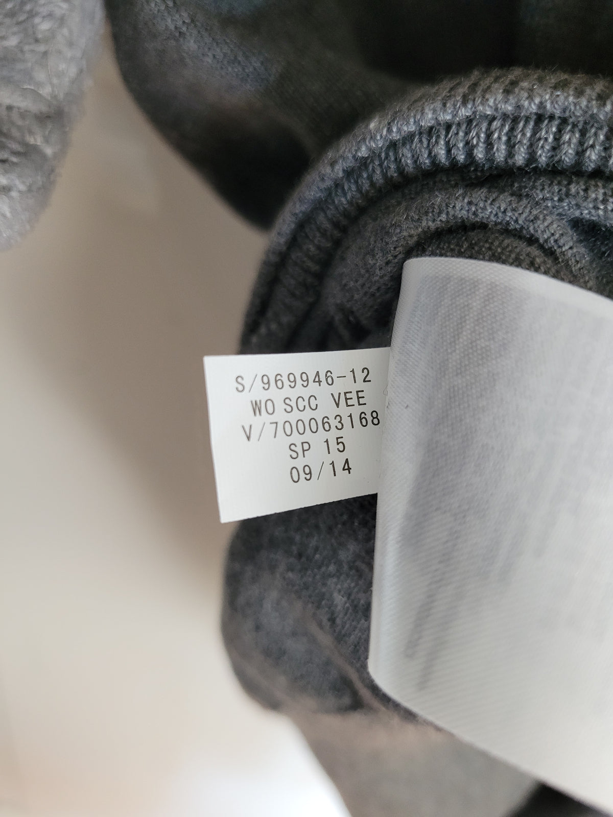 Banana Republic Medium Mens Grey Luxury Blend Silk Cotton Cashmere V-Neck Sweater