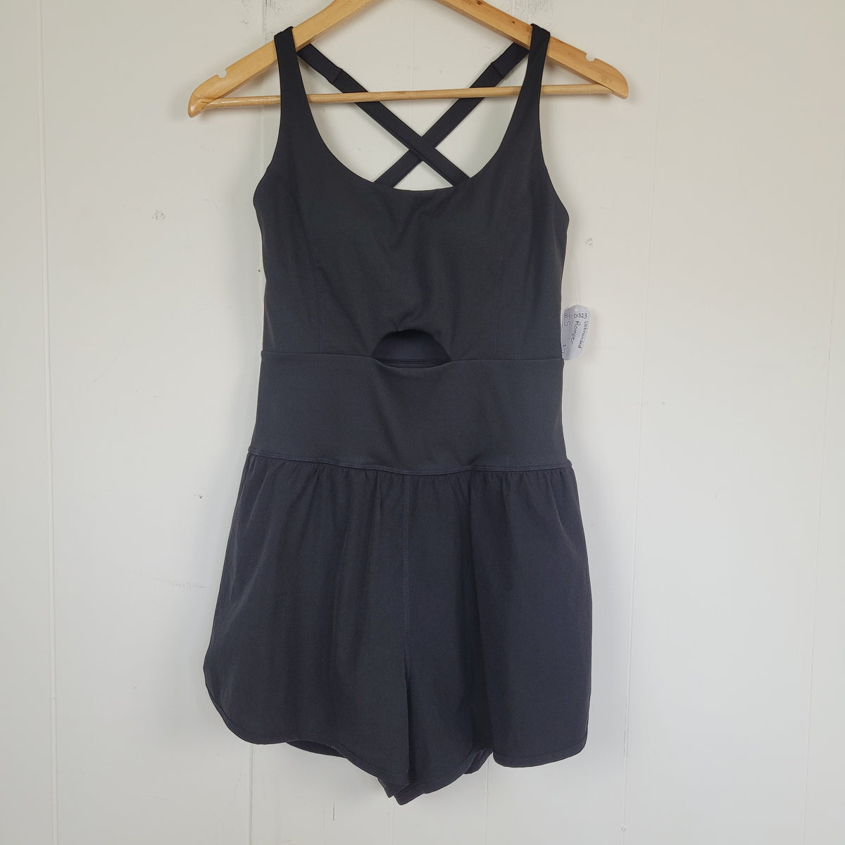 Black Cutout Athletic Romper - Unbranded (S)