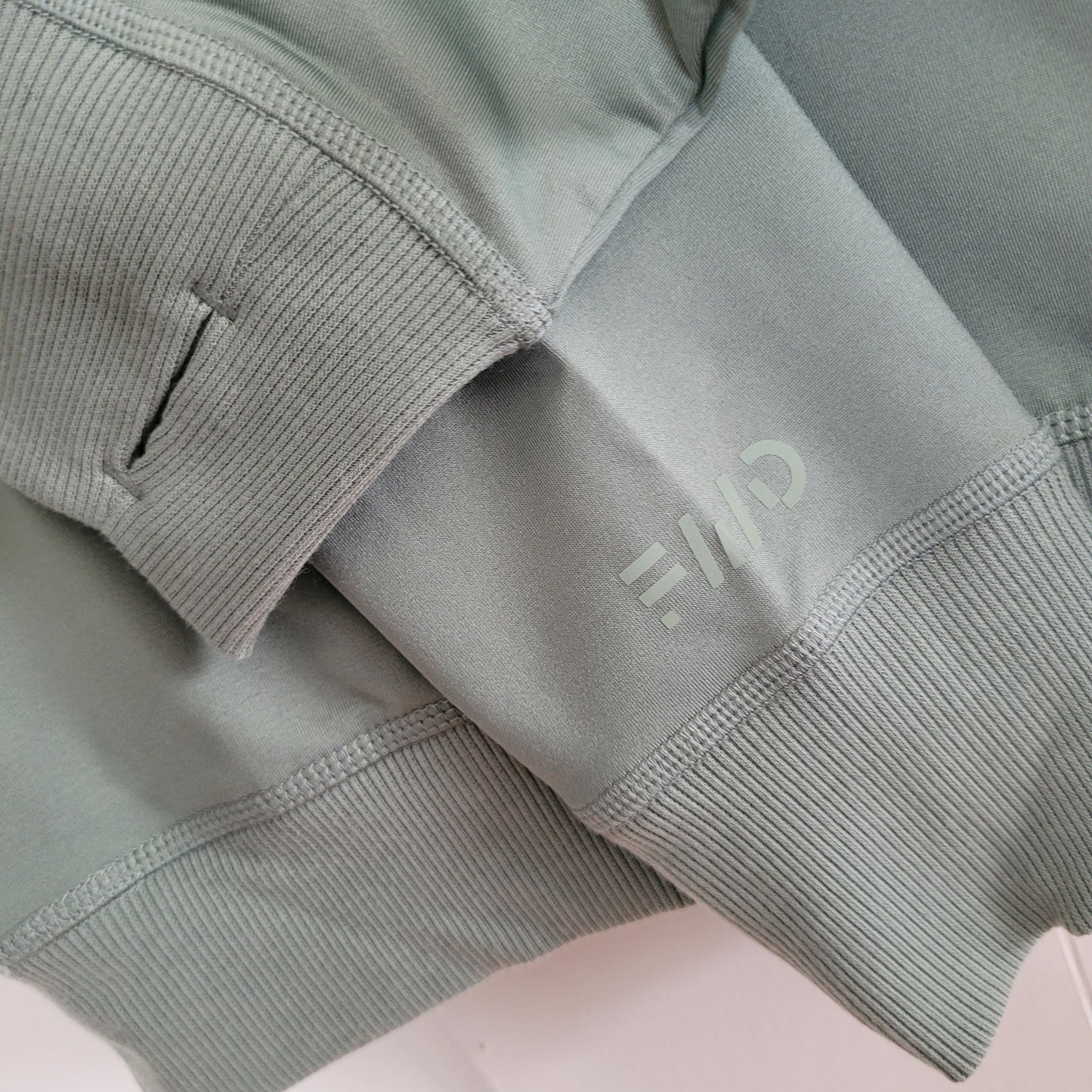Sage Green Cropped Hoodie - FWD (Size M)