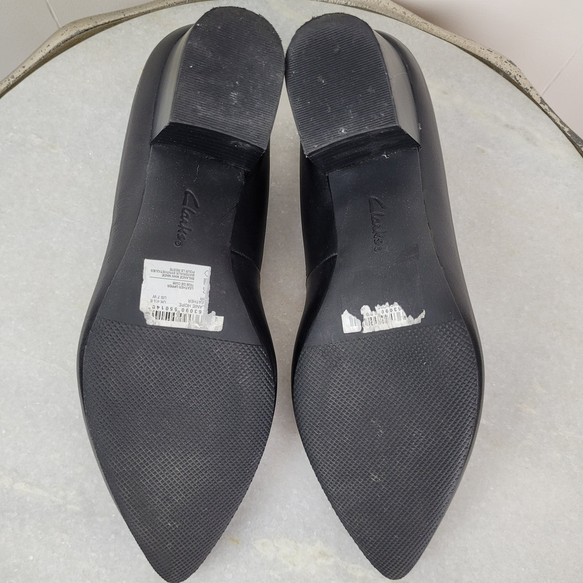 Black Leather Pointed-Toe Pumps - Clarks Collection (Size 7.5)