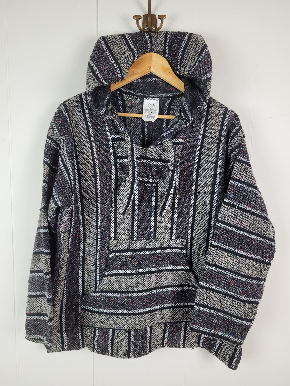 Oland Outdoors Medium Baja Striped Pullover Hoodie