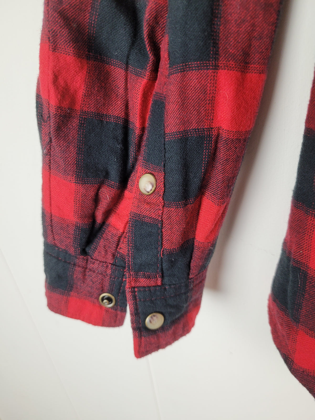 JACHS Girlfriend Small Red & Black Buffalo Plaid Sherpa-Lined Flannel Jacket
