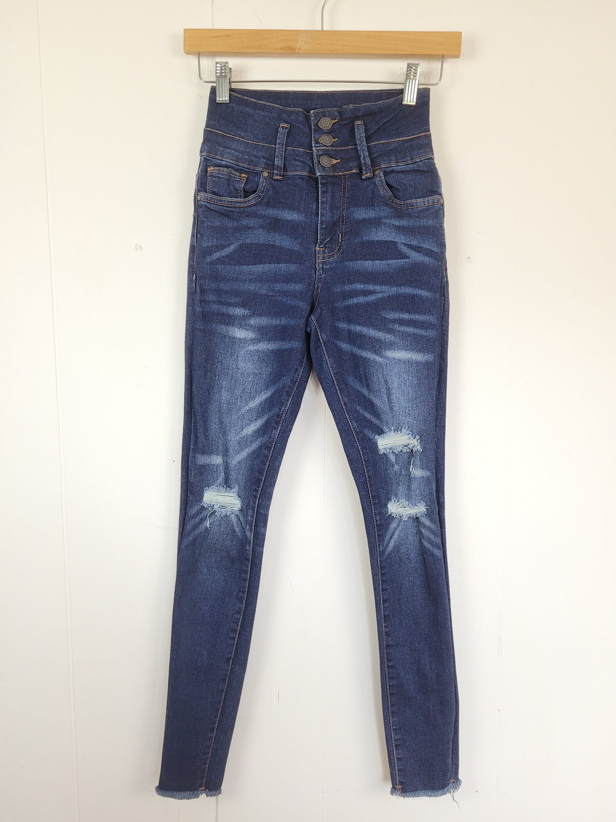Refuge Ibiza Size 0 Ultra High Rise Push-Up Distressed Skinny Jeans