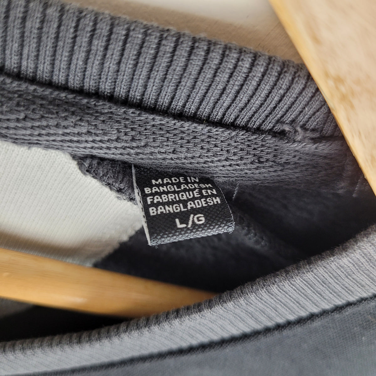Grey & Charcoal Colourblock Sweatshirt – Only & Sons (Size L Mens)