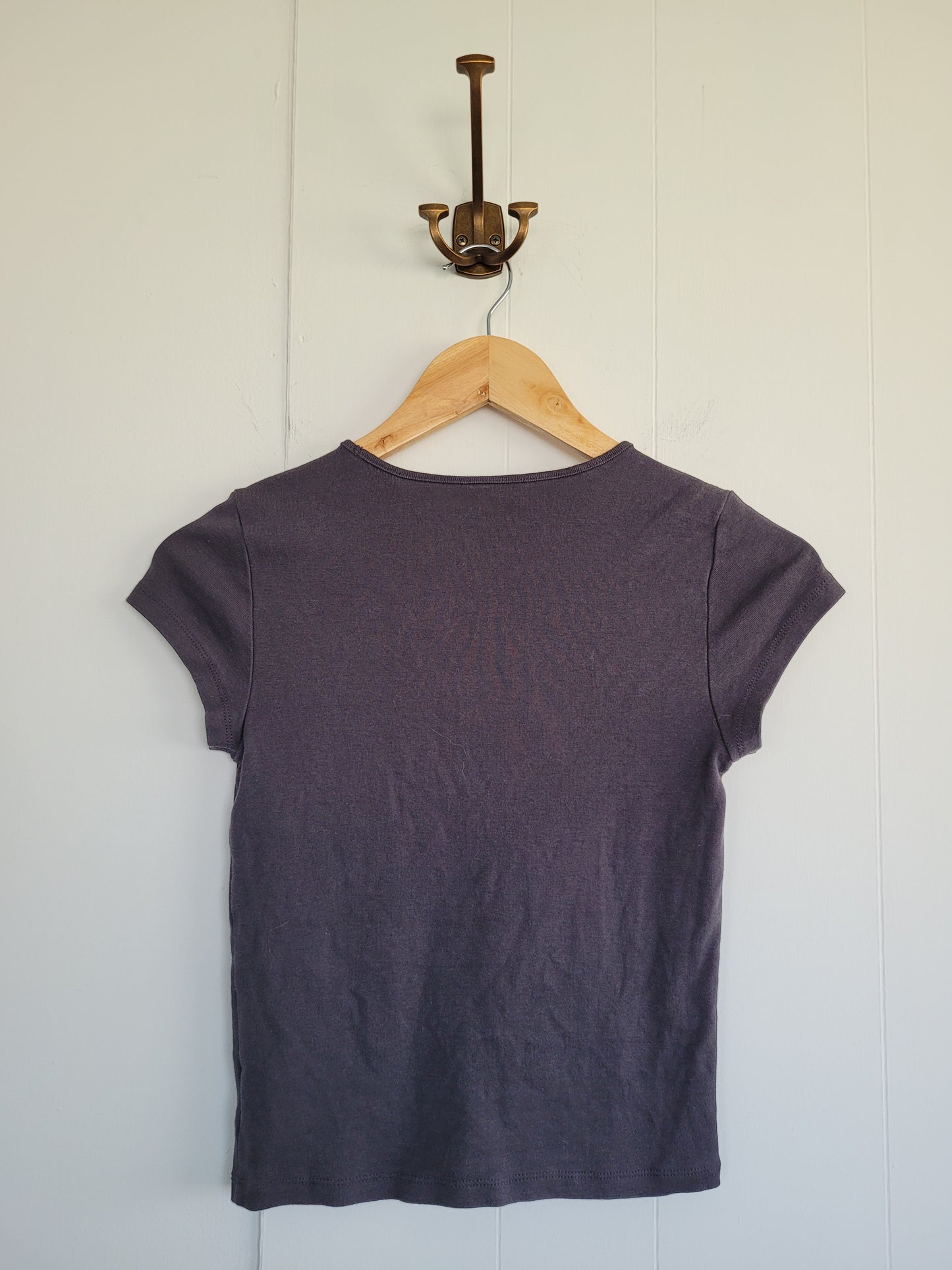 Grey "Roses for Sale" Graphic Baby Tee - American Eagle (Medium)