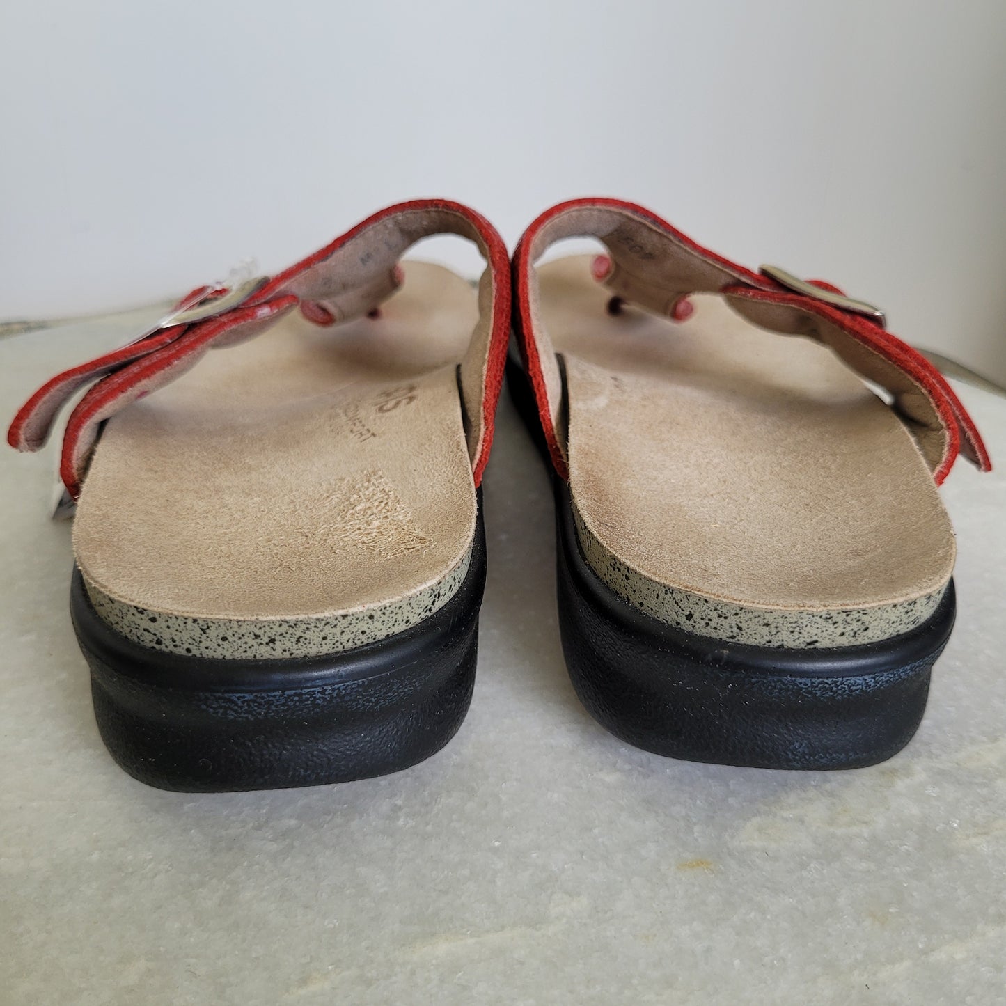 Red Comfort Thong Sandals - SAS (Size 7)