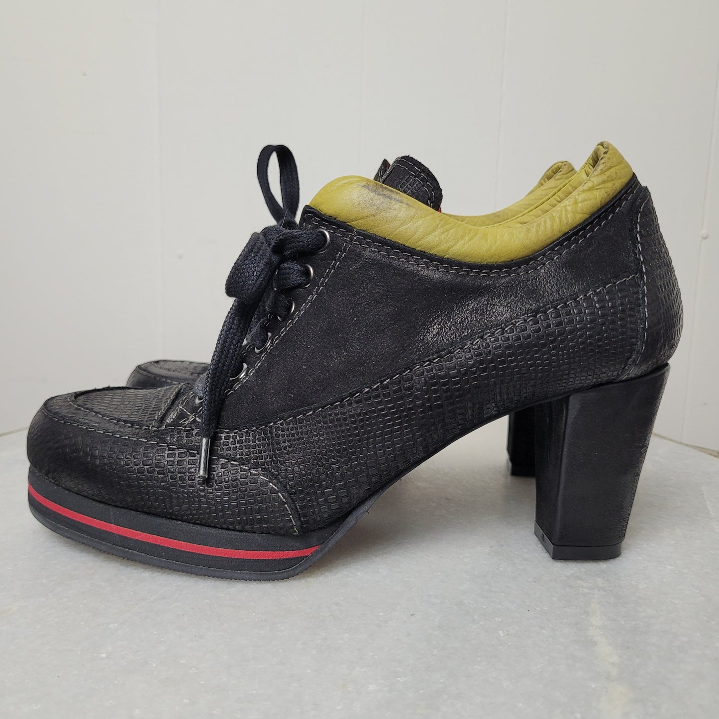Black Leather Lace-Up Heels - Eva & Claudi (EU 36)