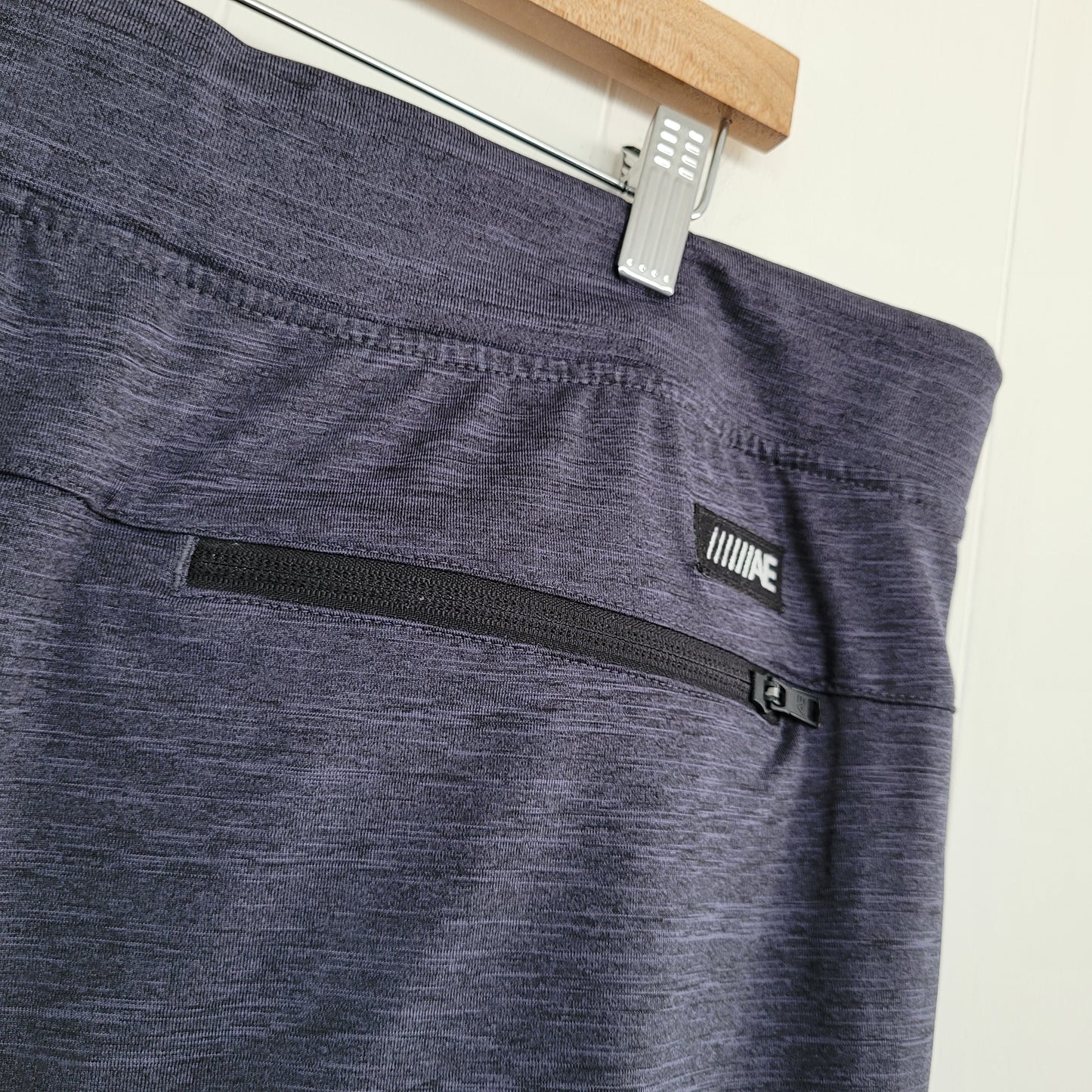 Men’s Athletic Joggers – Grey Performance Pants – American Eagle (Size XL)