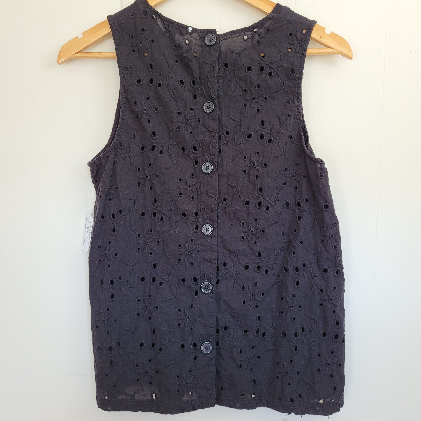 Black Eyelet Tank - Reitmans (Medium)