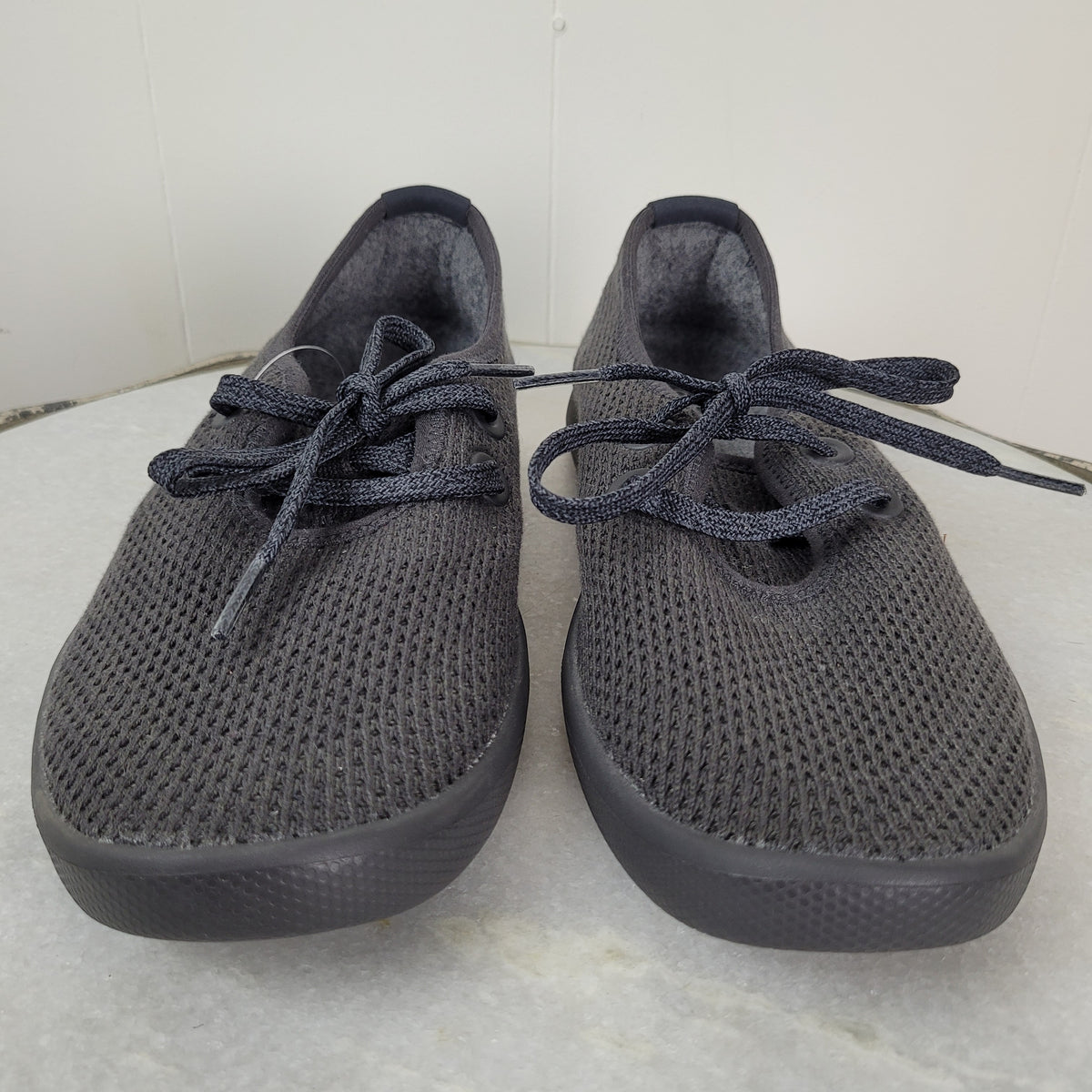 Charcoal Tree Runners - Allbirds (Size 7)