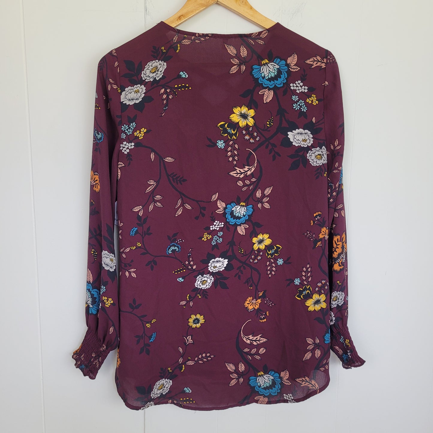 Floral Smocked Cuff Blouse - Maurice’s (Small)