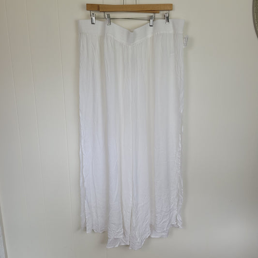 White Flowy Wide Leg Pants - Addition Elle (5X)