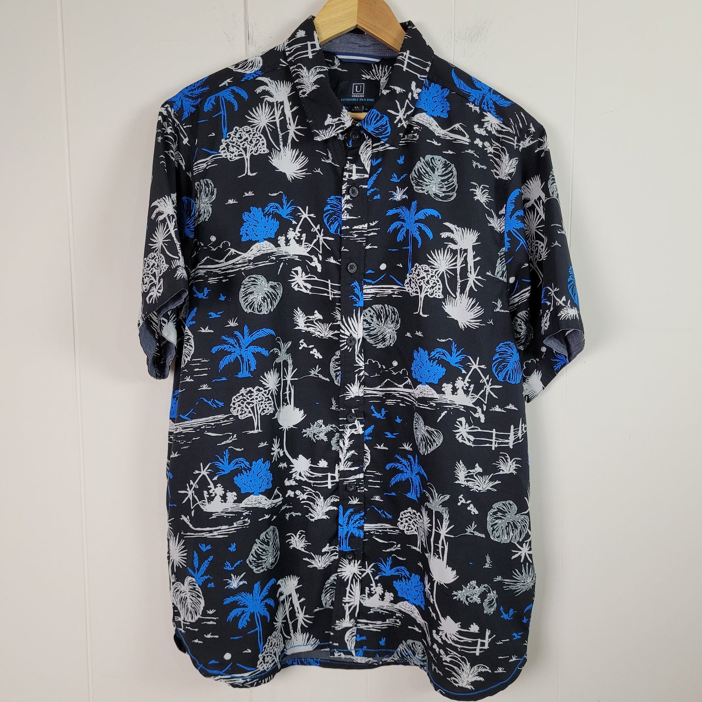 Black Tropical Print Button-Up Shirt - Urbaine (Men's Large)