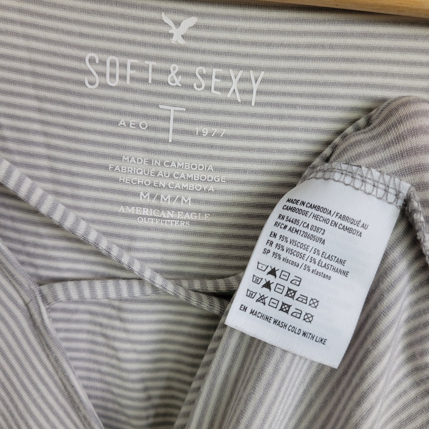 Grey Stripe Cold Shoulder Twist Front Top - Aerie Soft & Sexy (M)