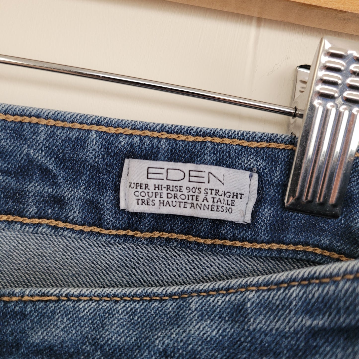 Medium Wash EDEN 90s Straight High-Rise Denim - Sofia Jeans (Size 10)