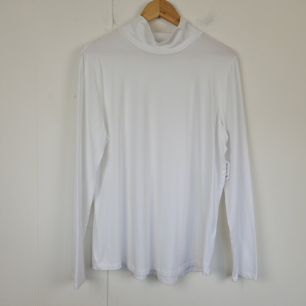 White Modern Mock Neck Long Sleeve - Northern Reflections (XL)