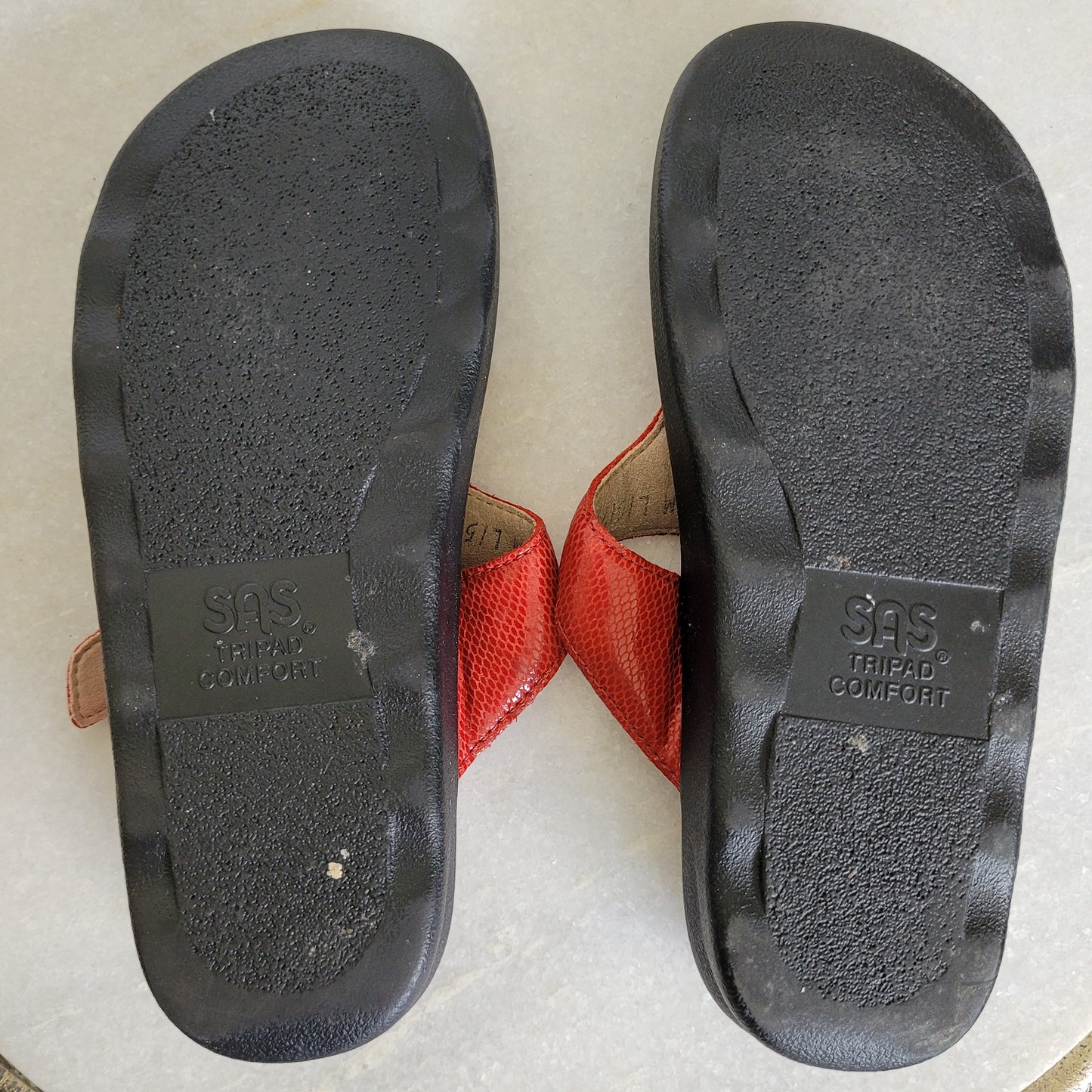Red Comfort Thong Sandals - SAS (Size 7)