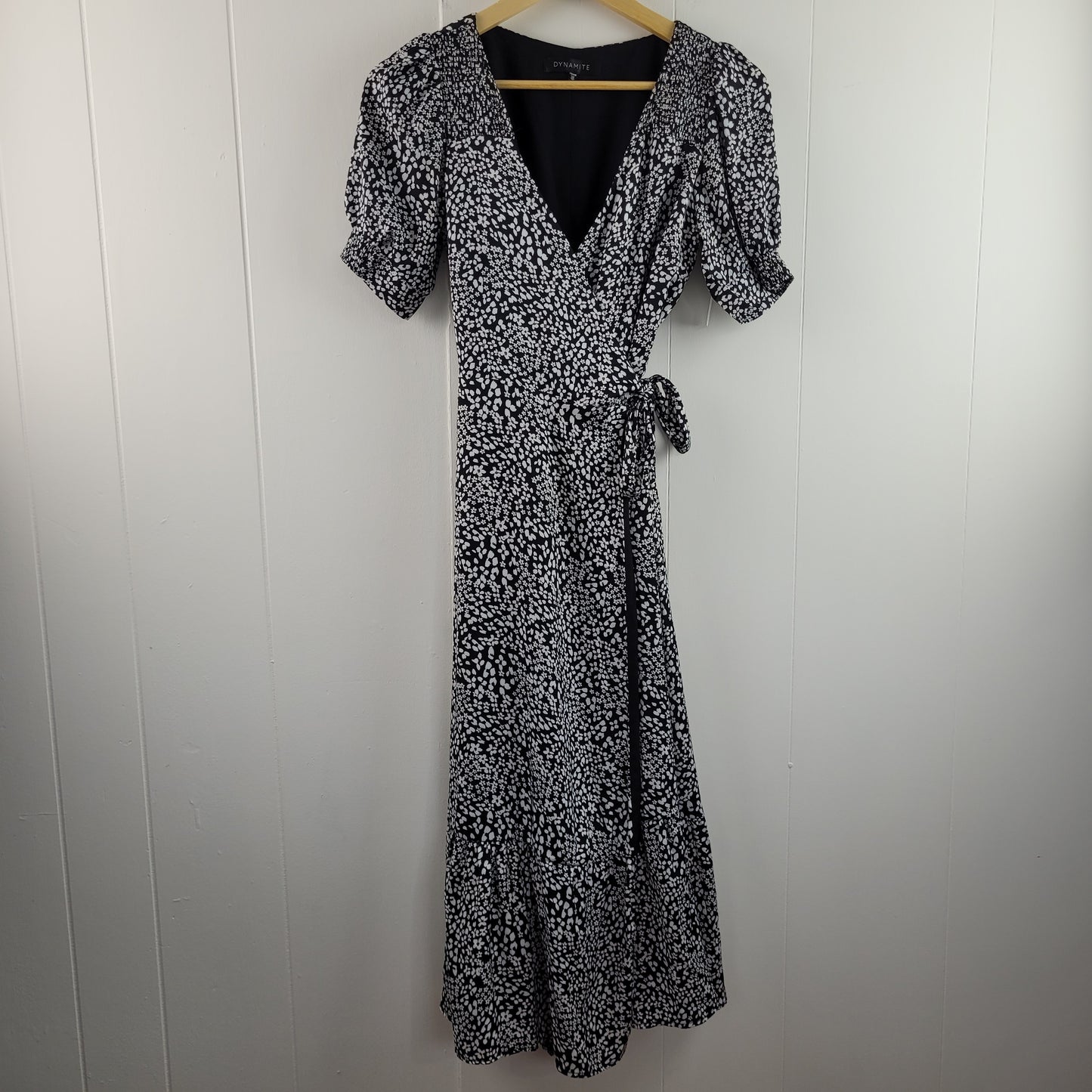 Black & White Floral Midi Wrap Dress - Dynamite (XXS)