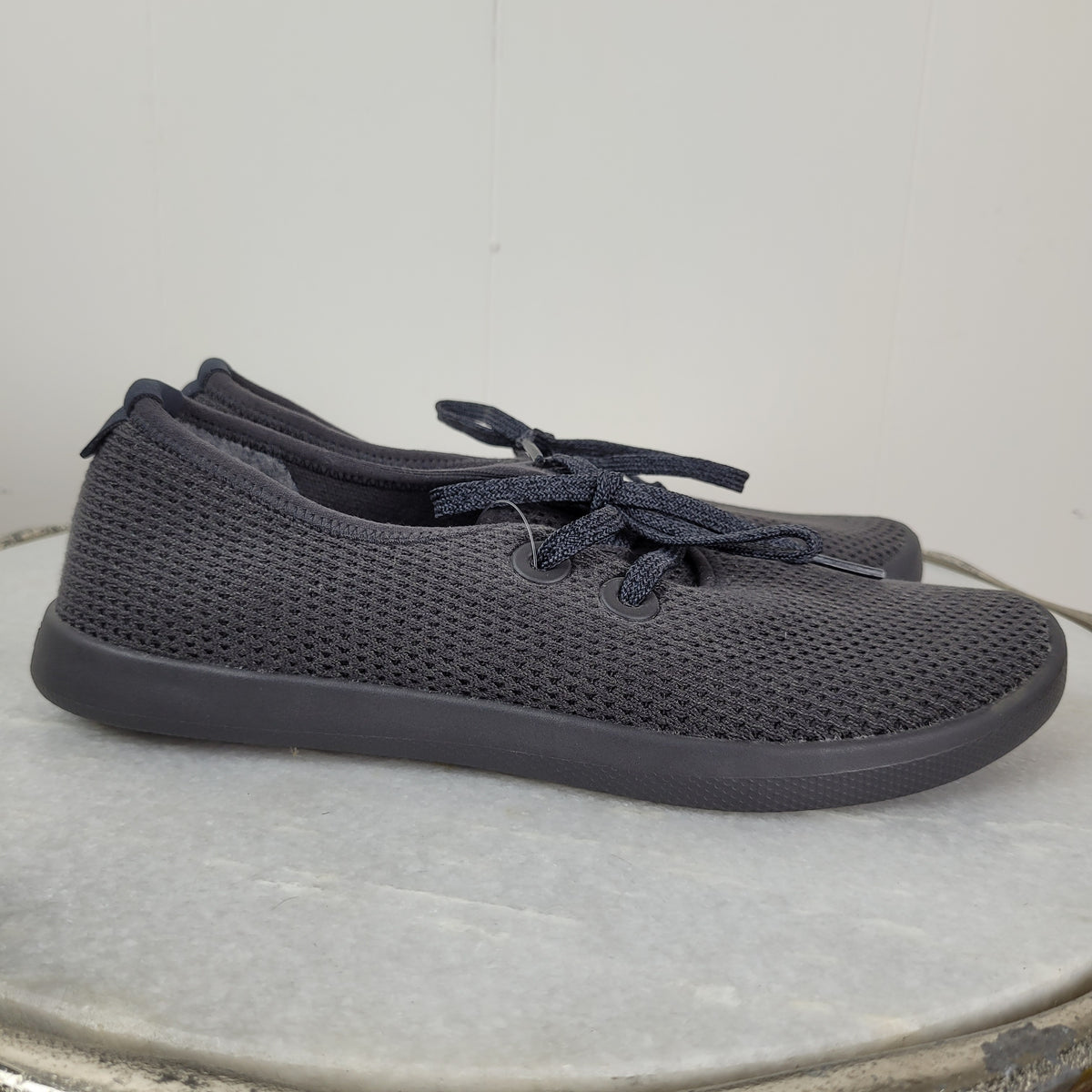 Charcoal Tree Runners - Allbirds (Size 7)