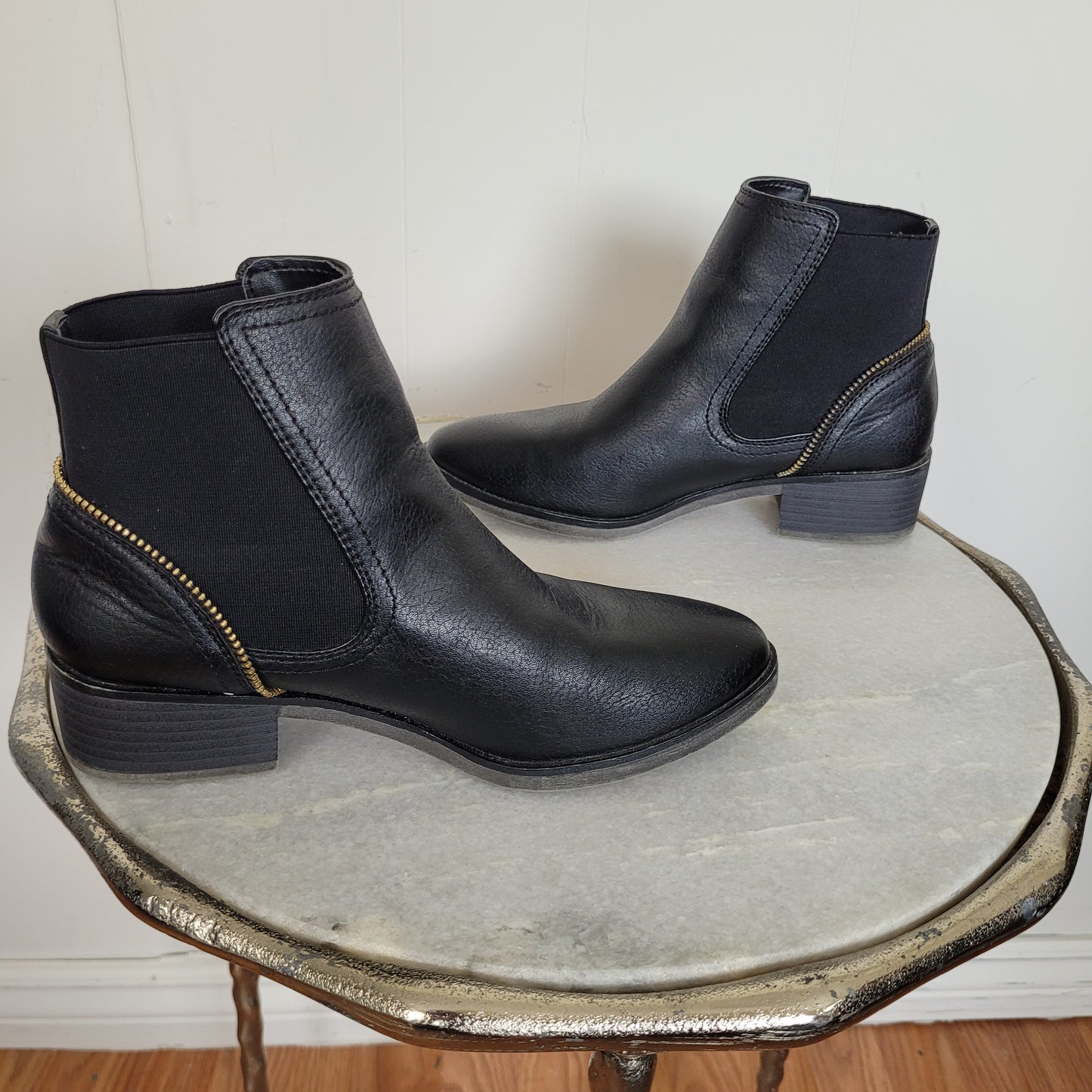 Black Chelsea Ankle Boots – Call It Spring (Size 6)