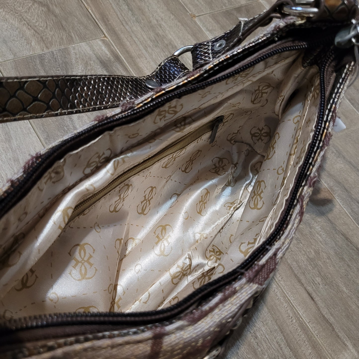Vintage Y2K Guess Monogram Shoulder Bag