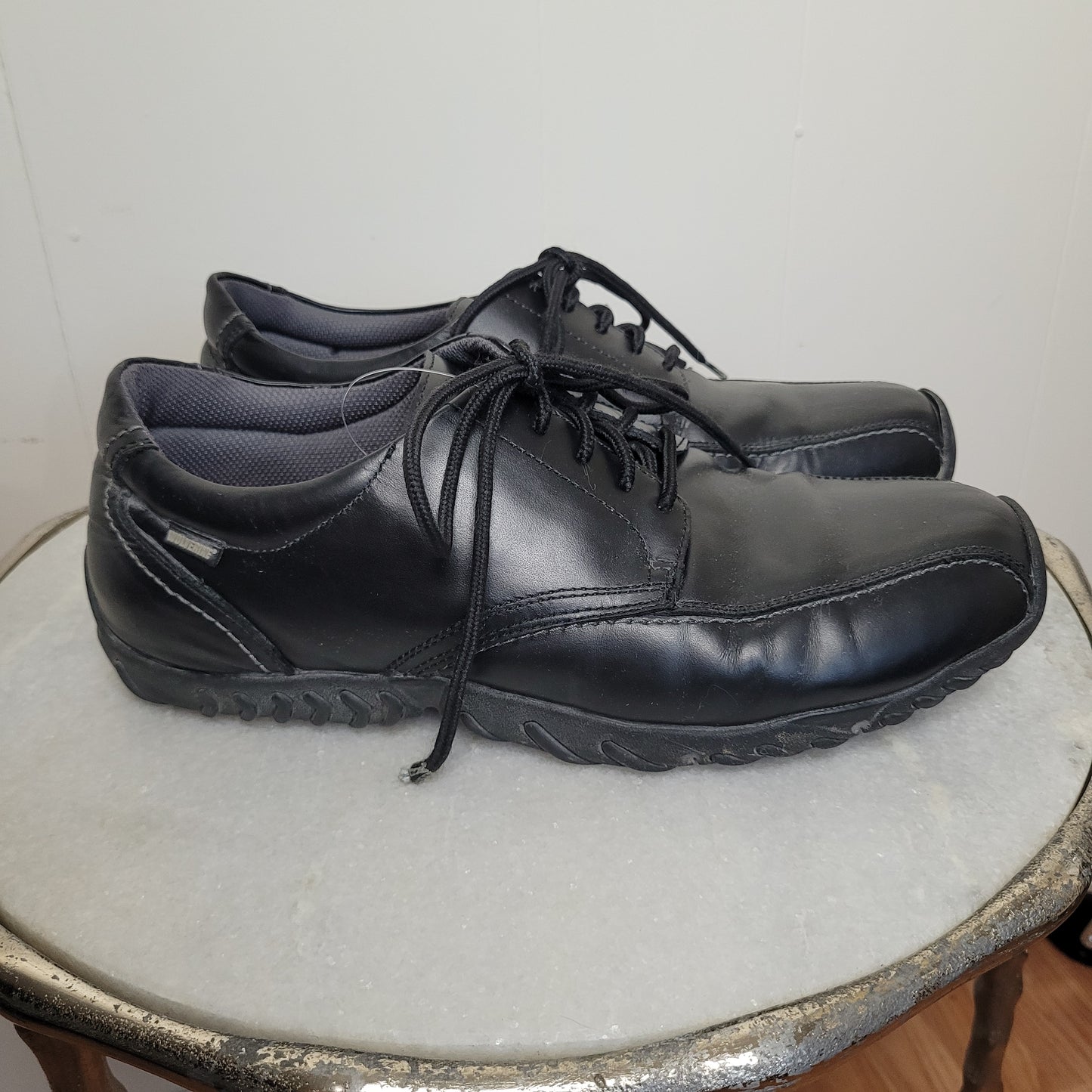 Black Slip-Resistant Work Shoes - Wolverine (Size 10.5)