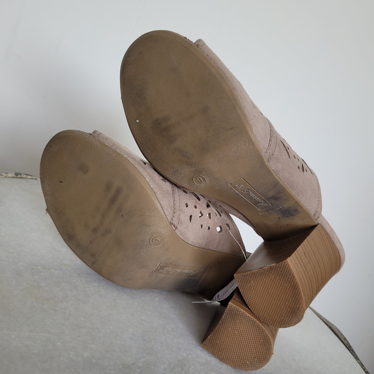Taupe Laser Cut Block Heel Mule Sandals - American Eagle (Size 9)