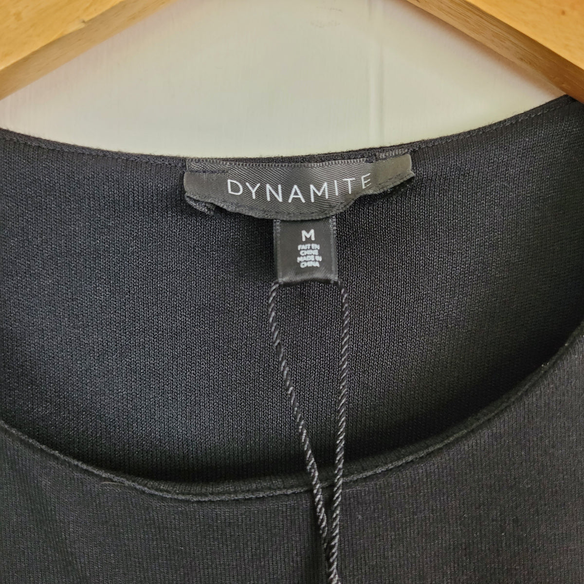 Black Shoulder Pad Cropped Tee - Dynamite (M)