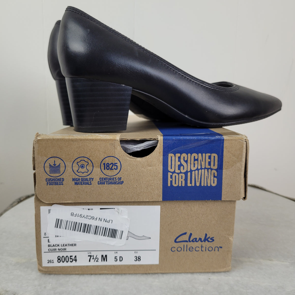 Black Leather Pointed-Toe Pumps - Clarks Collection (Size 7.5)