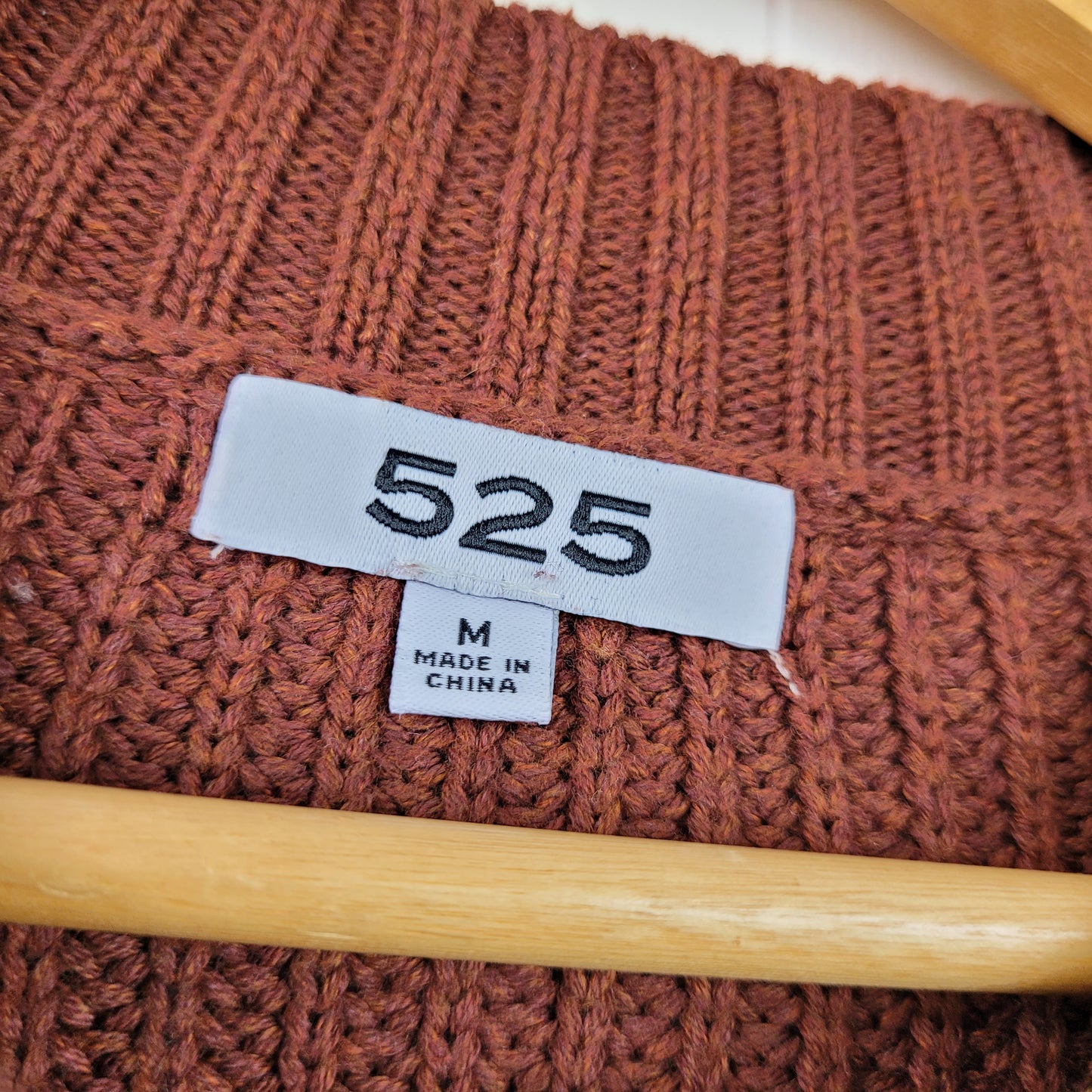 Rust Brown Chunky Knit Sweater - 525 (Size M)